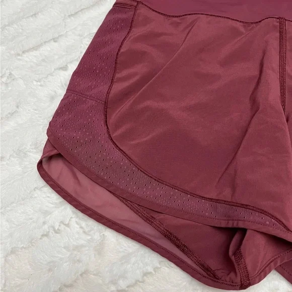 Lululemon Over & Above Shorts   6 #6-05 - Picture 8 of 14